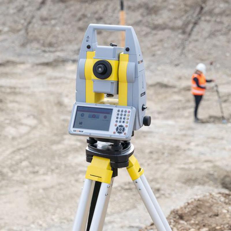 geomax zoom95 robotic total station in the field